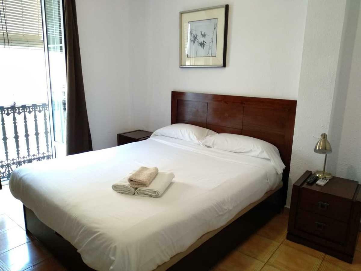Hostal El Cid - Valencia — Zdjęcia 1